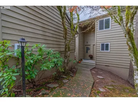 94 Cervantes Circle Lake Oswego OR 97035