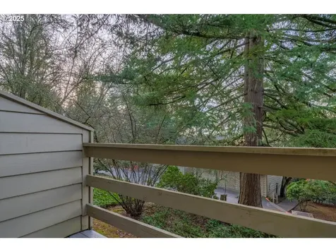94 Cervantes Circle Lake Oswego OR 97035