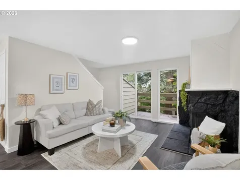 94 Cervantes Circle Lake Oswego OR 97035