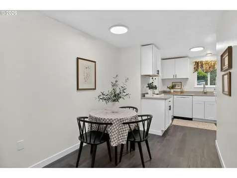 94 Cervantes Circle Lake Oswego OR 97035