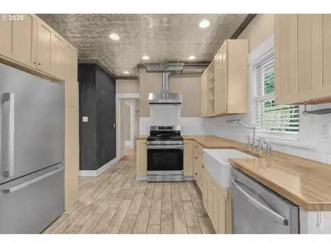 4406 NE 14th Avenue Portland OR 97211