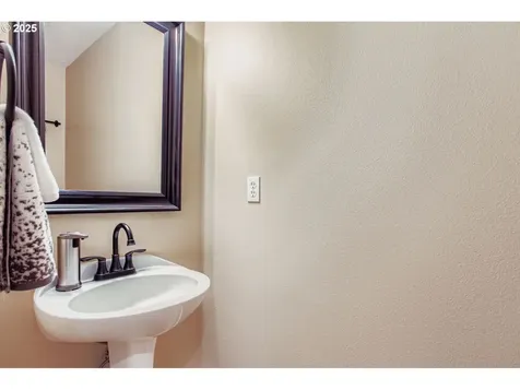 3782 NW Hilton Head Terrace Portland OR 97229