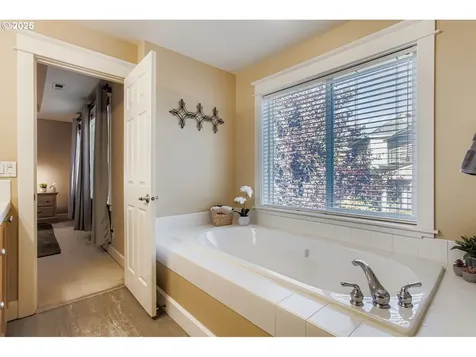 3782 NW Hilton Head Terrace Portland OR 97229