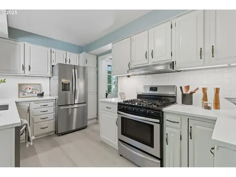 10950 S Aventine Avenue Portland OR 97219
