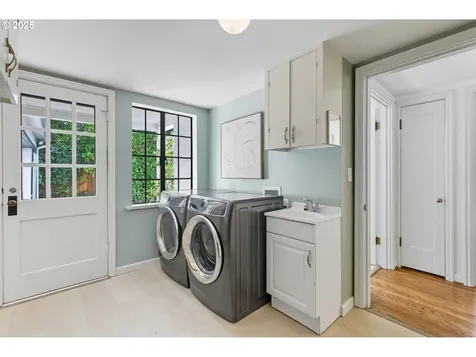 10950 S Aventine Avenue Portland OR 97219