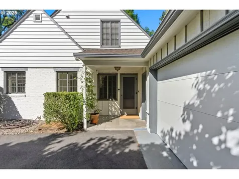 10950 S Aventine Avenue Portland OR 97219