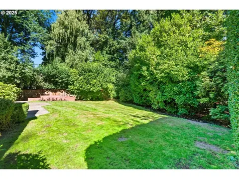 10950 S Aventine Avenue Portland OR 97219