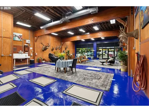 1100 NW 21st Avenue Portland OR 97209