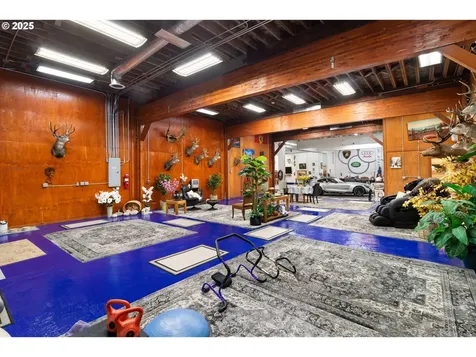 1100 NW 21st Avenue Portland OR 97209