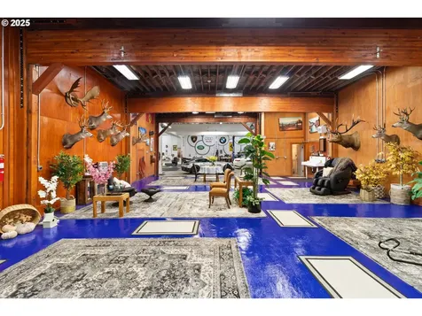 1100 NW 21st Avenue Portland OR 97209