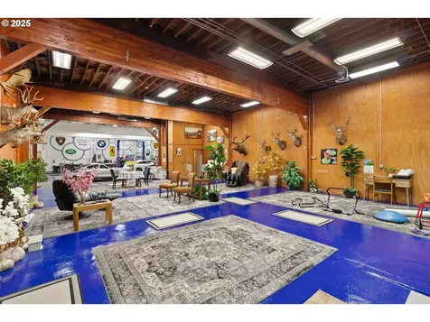 1100 NW 21st Avenue Portland OR 97209