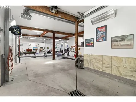 1100 NW 21st Avenue Portland OR 97209