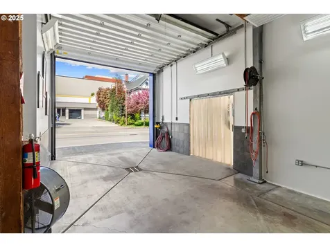 1100 NW 21st Avenue Portland OR 97209