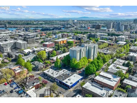 1100 NW 21st Avenue Portland OR 97209