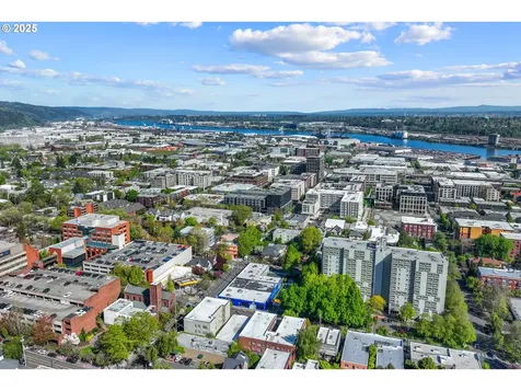 1100 NW 21st Avenue Portland OR 97209