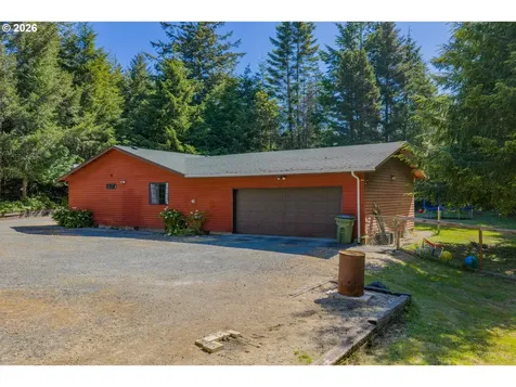 88848 Sunny Loop Lane Bandon OR 97411