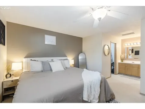 187 Balboa Loop Kelso WA 98626