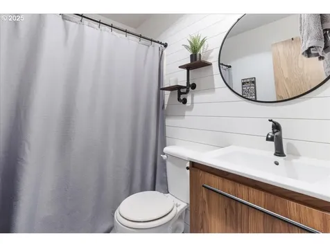 187 Balboa Loop Kelso WA 98626