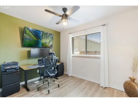 187 Balboa Loop Kelso WA 98626