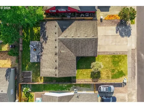 187 Balboa Loop Kelso WA 98626