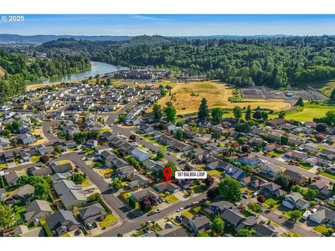 187 Balboa Loop Kelso WA 98626