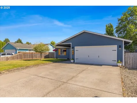 187 Balboa Loop Kelso WA 98626