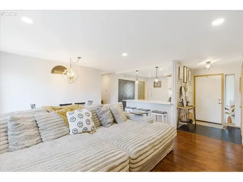187 Balboa Loop Kelso WA 98626