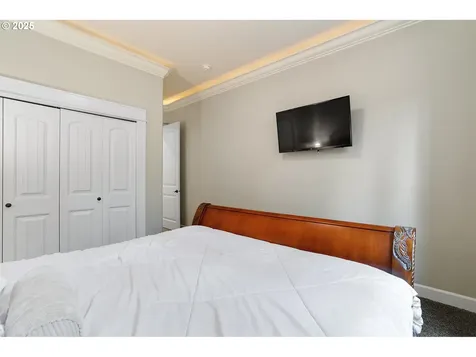 2949 Mapleleaf Court NW Salem OR 97304