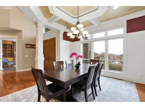 2949 Mapleleaf Court NW Salem OR 97304