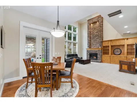 2949 Mapleleaf Court NW Salem OR 97304