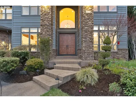 2949 Mapleleaf Court NW Salem OR 97304
