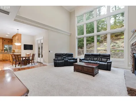 2949 Mapleleaf Court NW Salem OR 97304
