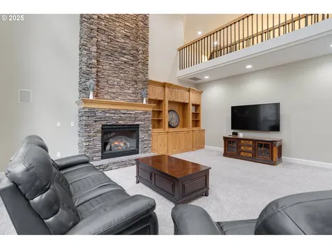 2949 Mapleleaf Court NW Salem OR 97304