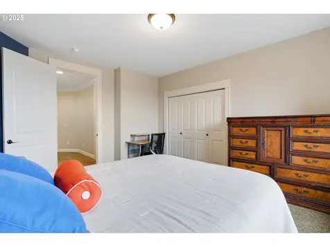 2949 Mapleleaf Court NW Salem OR 97304