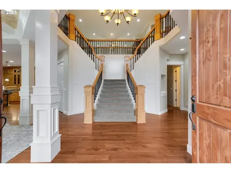 2949 Mapleleaf Court NW Salem OR 97304