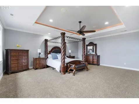 2949 Mapleleaf Court NW Salem OR 97304
