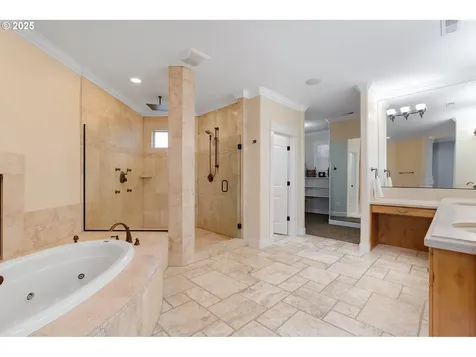 2949 Mapleleaf Court NW Salem OR 97304