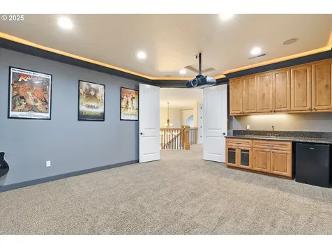 2949 Mapleleaf Court NW Salem OR 97304