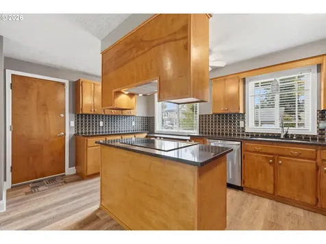 443 NW Dyreka Court Mcminnville OR 97128