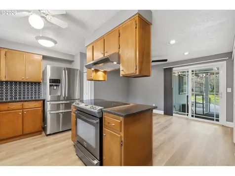443 NW Dyreka Court Mcminnville OR 97128