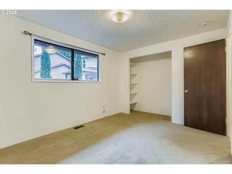 7602 SE Long Street Portland OR 97206