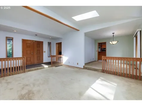 17230 SW Rivendell Drive Portland OR 97224