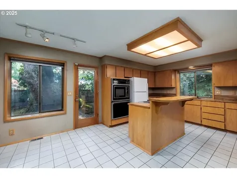 17230 SW Rivendell Drive Portland OR 97224