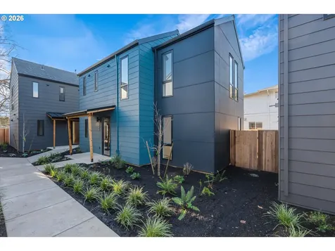 5486 SE Boise Street Portland OR 97206
