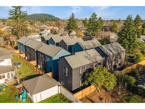 5486 SE Boise Street Portland OR 97206