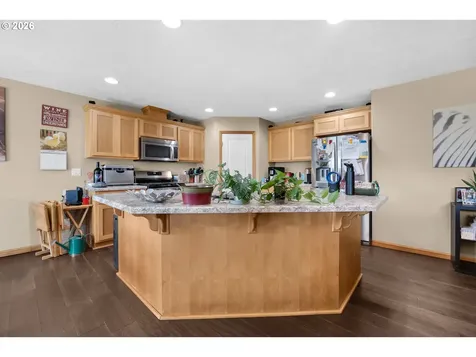348 SW Kalmia Avenue Warrenton OR 97146