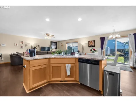 348 SW Kalmia Avenue Warrenton OR 97146
