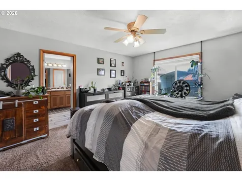 348 SW Kalmia Avenue Warrenton OR 97146