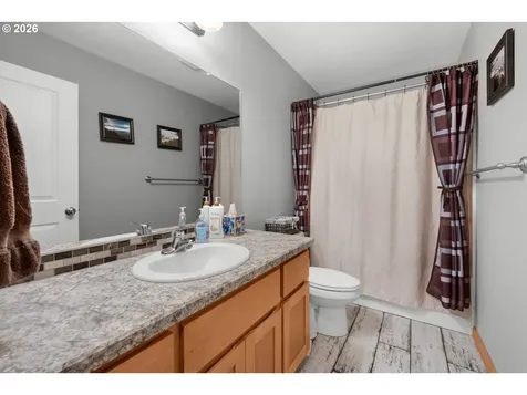 348 SW Kalmia Avenue Warrenton OR 97146