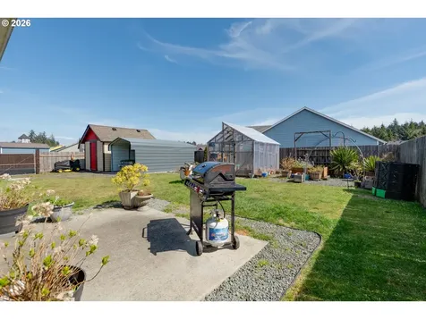 348 SW Kalmia Avenue Warrenton OR 97146